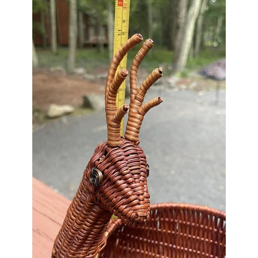 VTG Wicker Rattan Reindeer Basket Boho Woodland Christmas Centerpiece 11